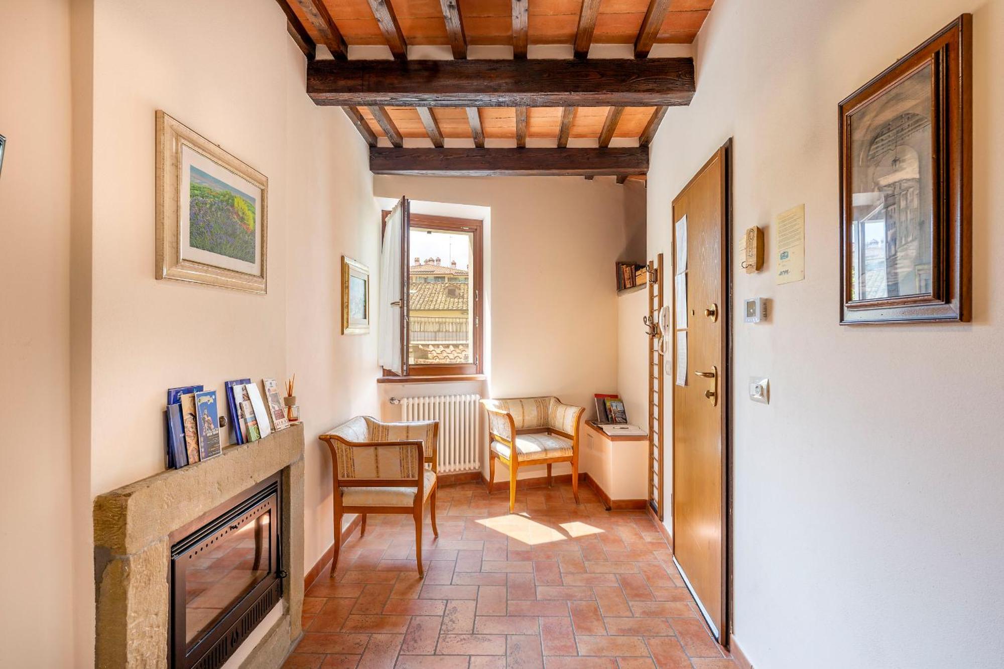 Miva Di Piu Casa Vacanza Arezzo Ngoại thất bức ảnh